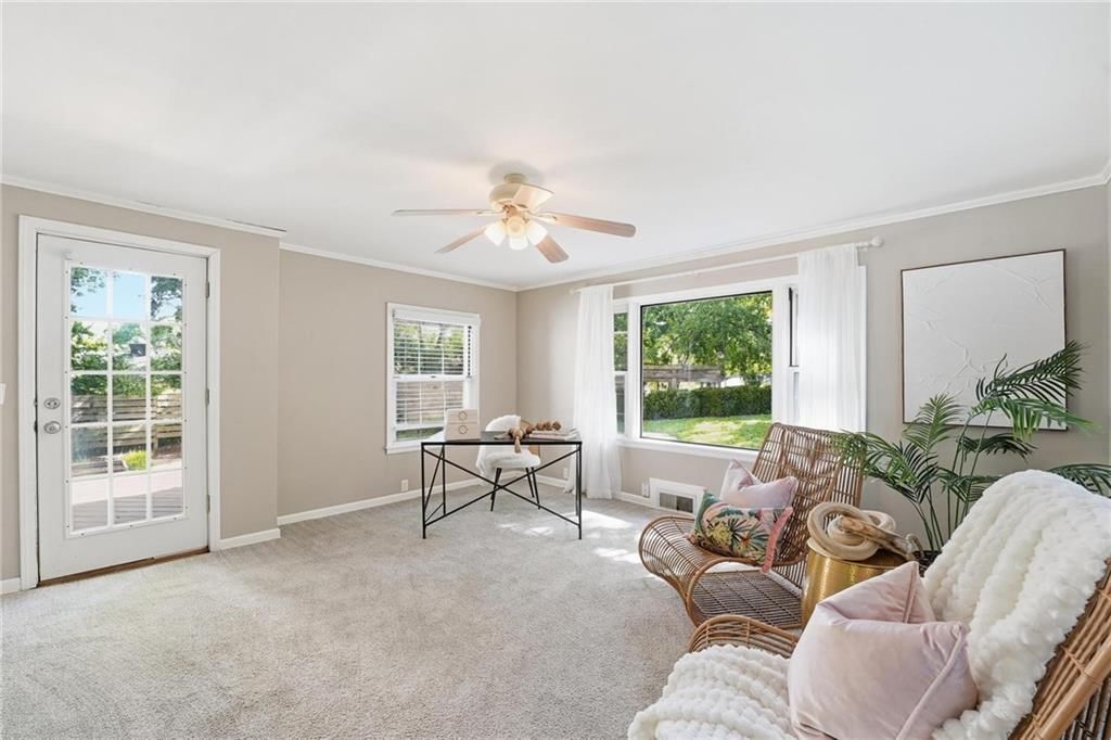 4311 N Walnut Street — photo 9