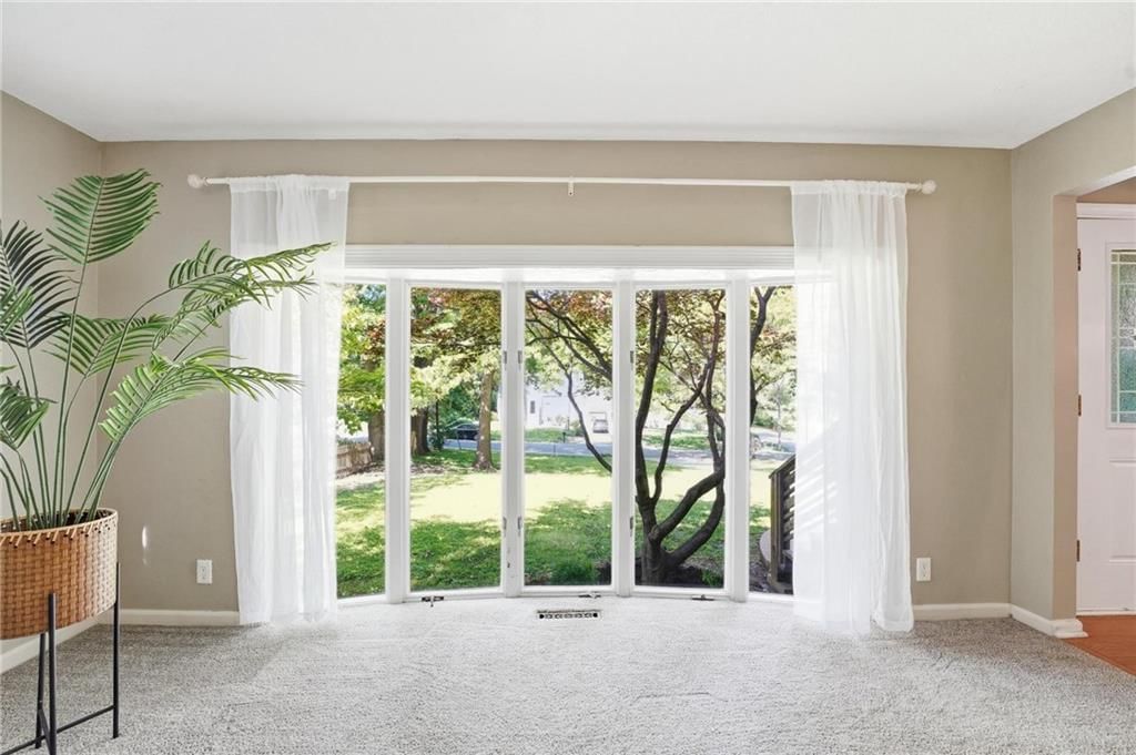 4311 N Walnut Street — photo 17