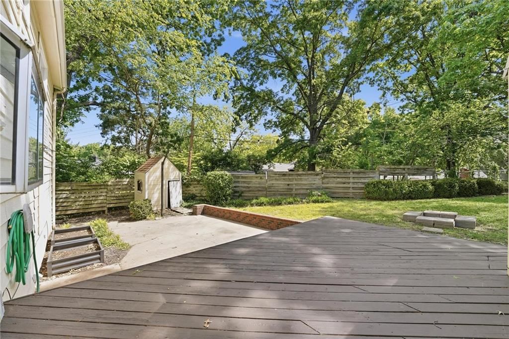 4311 N Walnut Street — photo 37