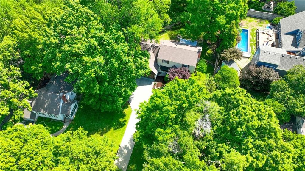 4311 N Walnut Street — photo 47
