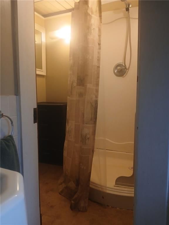 403 E Walnut Street — photo 19