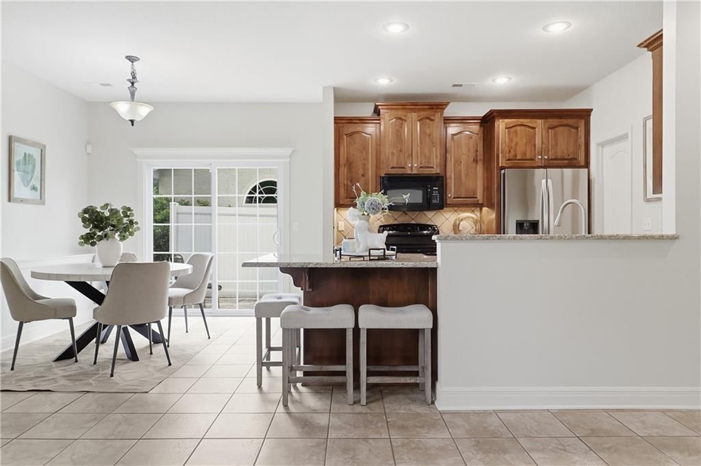 15602 W 61st Street — photo 10