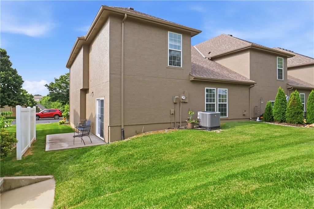 15602 W 61st Street — photo 33