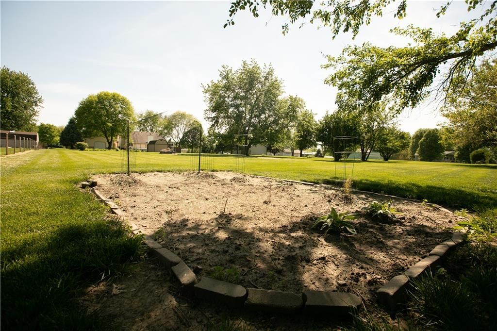 202 Howard Road — photo 9