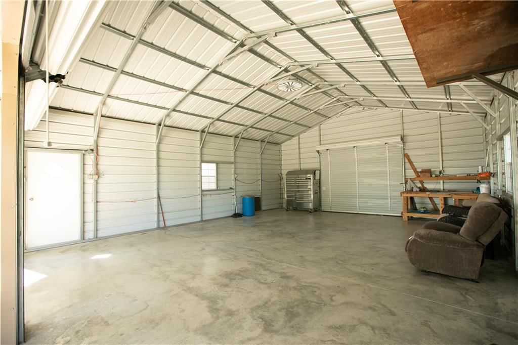 202 Howard Road — photo 13