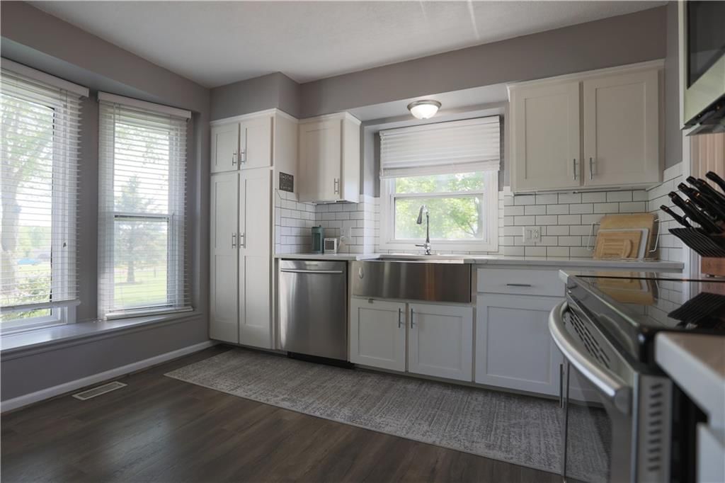 202 Howard Road — photo 18