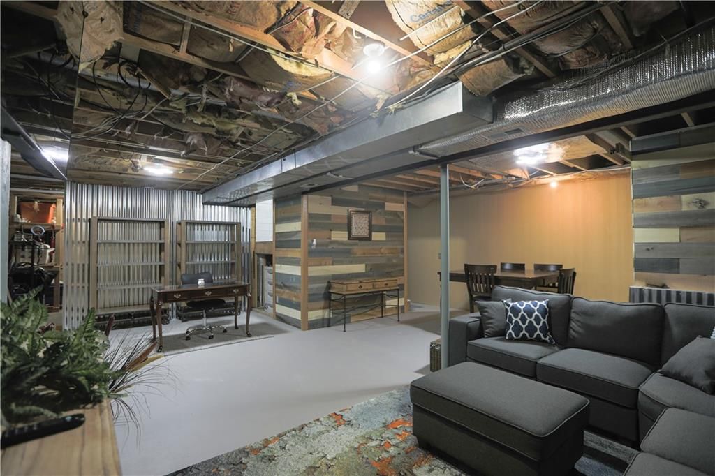202 Howard Road — photo 39
