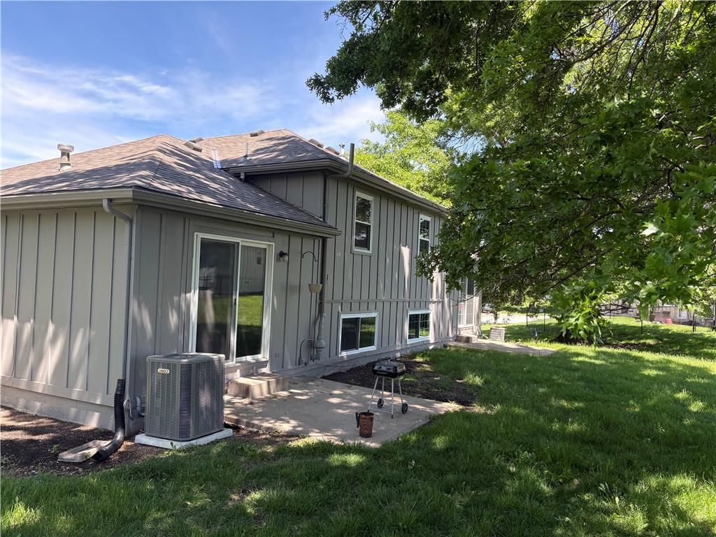 8709 N Hull Avenue — photo 3