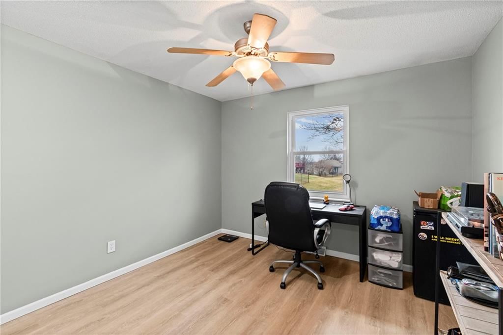 8709 N Hull Avenue — photo 17