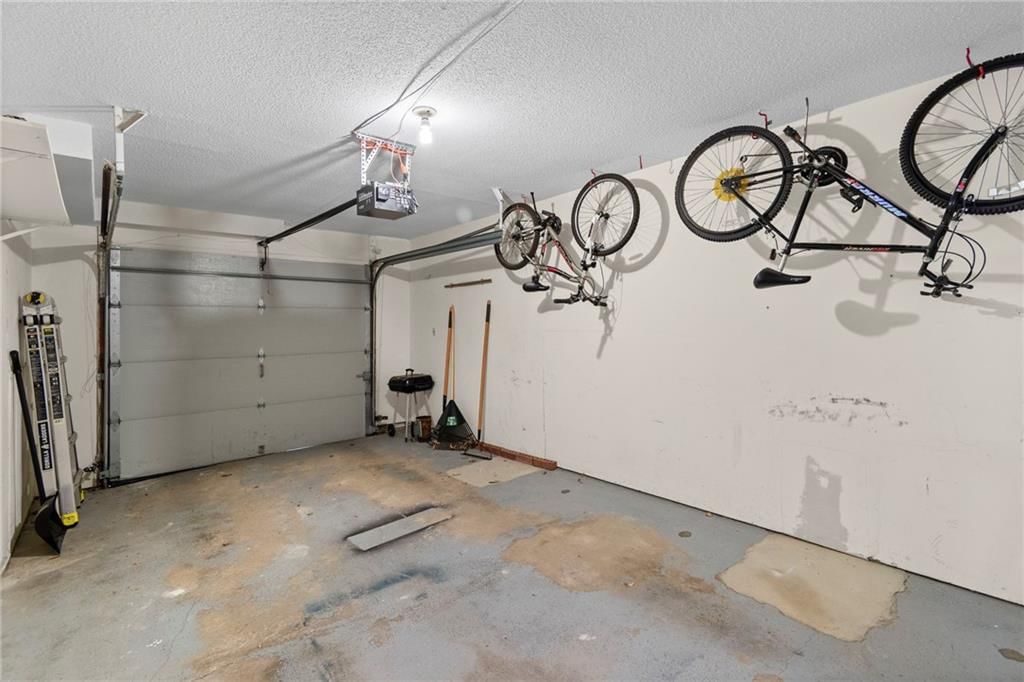 8709 N Hull Avenue — photo 24