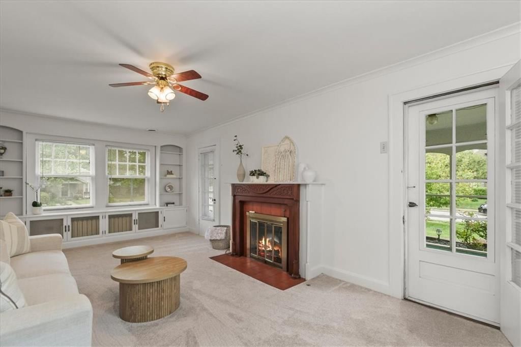 1525 W Lexington Avenue — photo 10