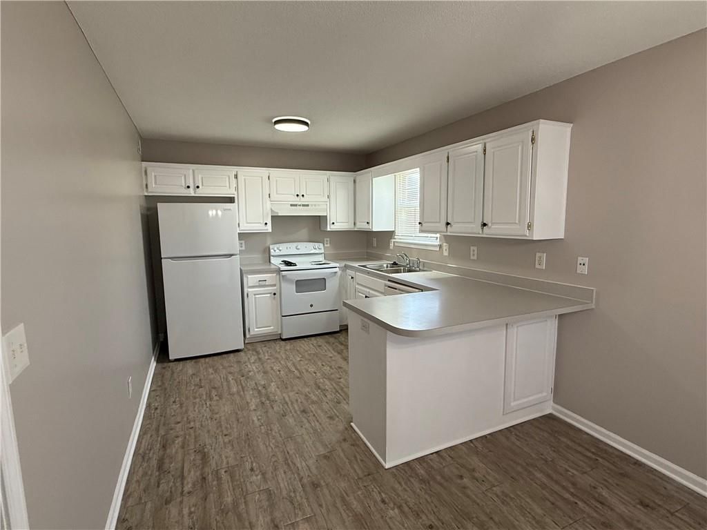 505 Regina Court — photo 4