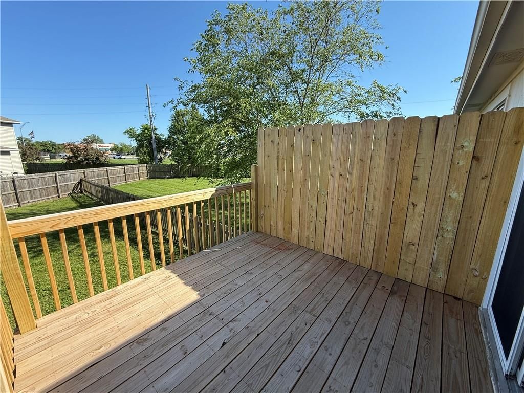 505 Regina Court — photo 22