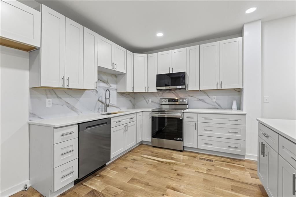 2515 Askew Avenue — photo 2