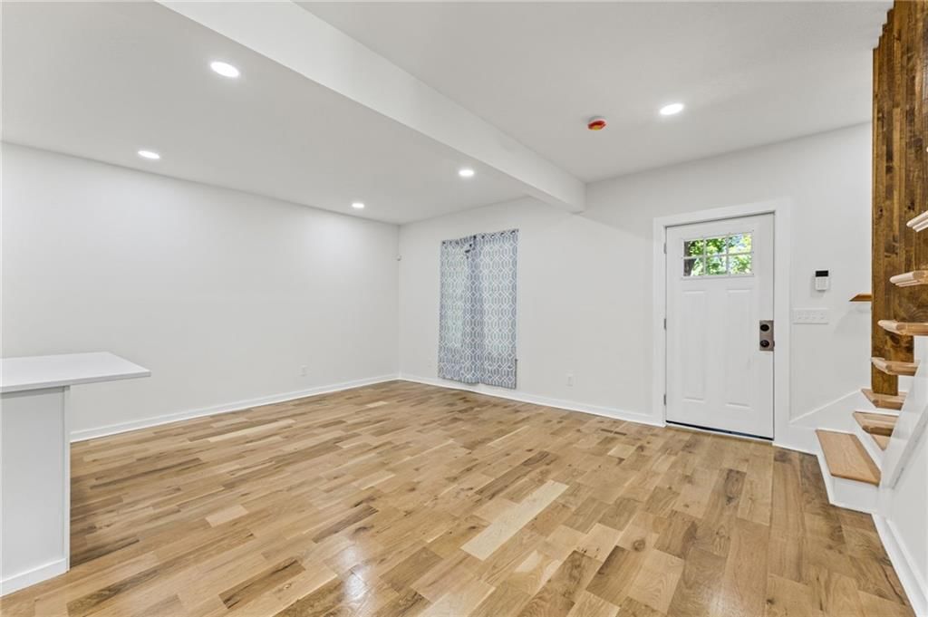 2515 Askew Avenue — photo 13