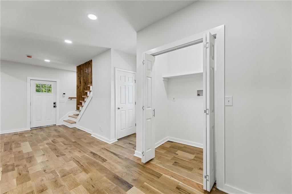 2515 Askew Avenue — photo 16