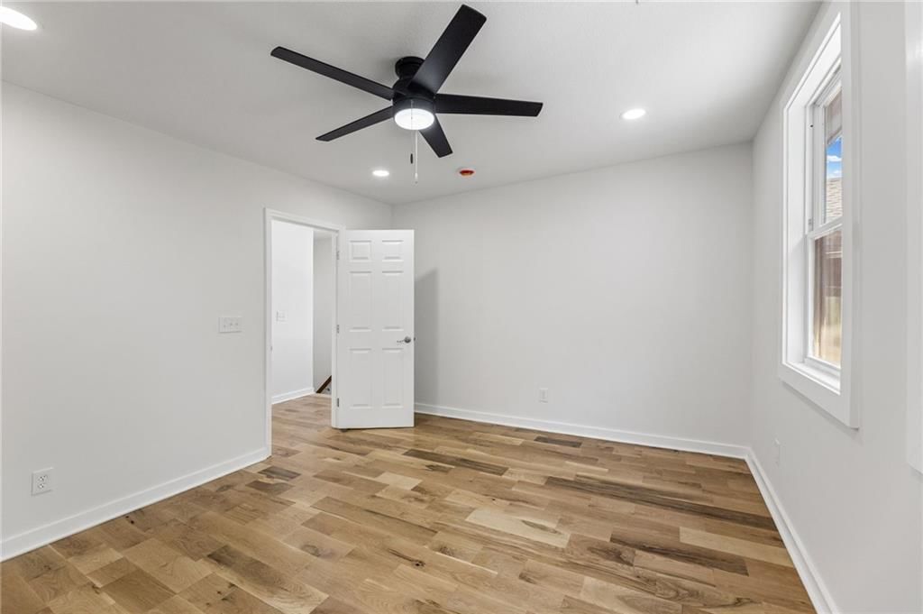 2515 Askew Avenue — photo 22