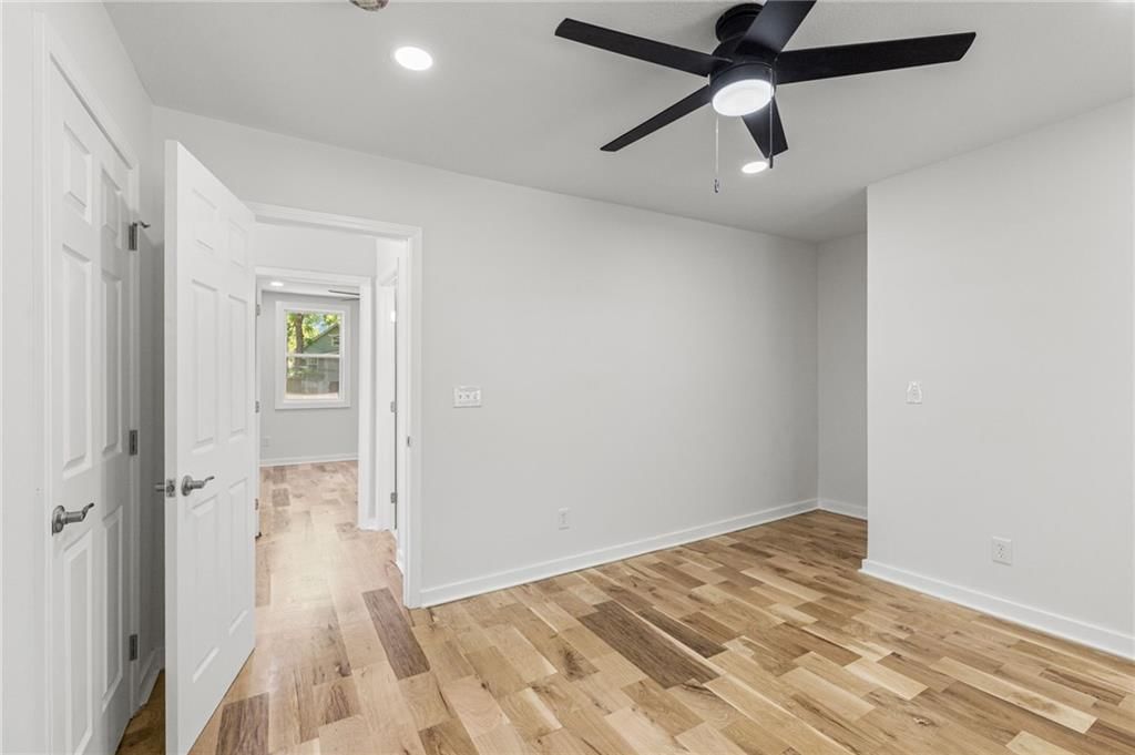 2515 Askew Avenue — photo 25