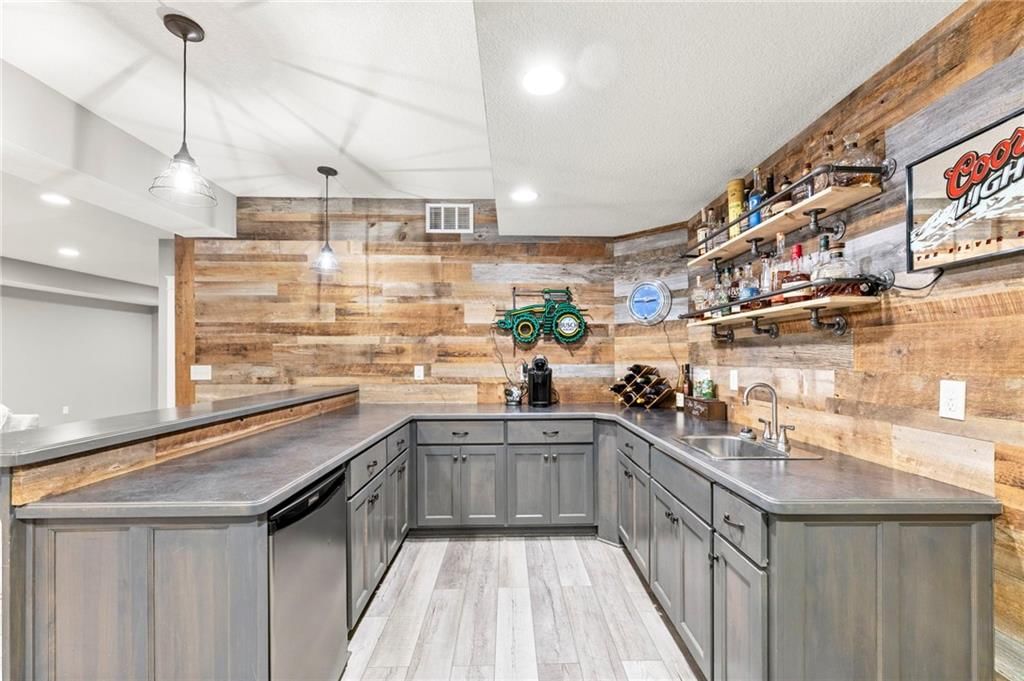 11214 S Race Street — photo 44
