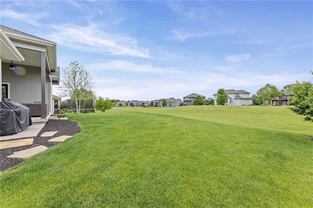 7019 Apache Drive — photo 2