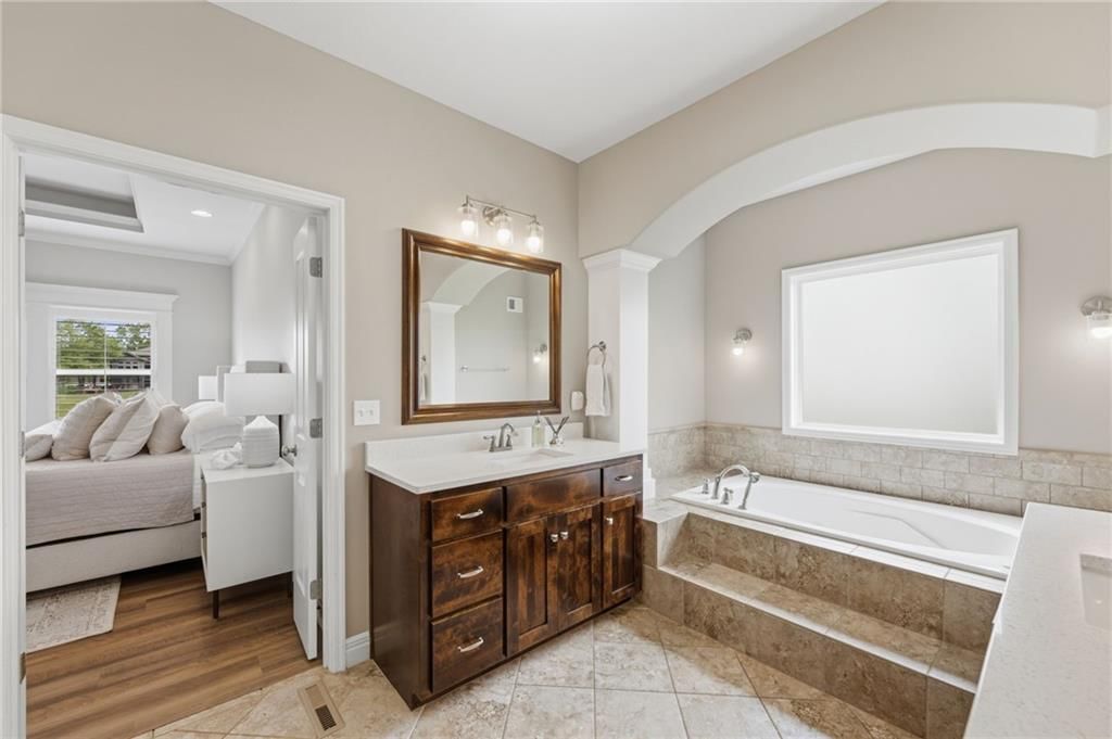 7019 Apache Drive — photo 17