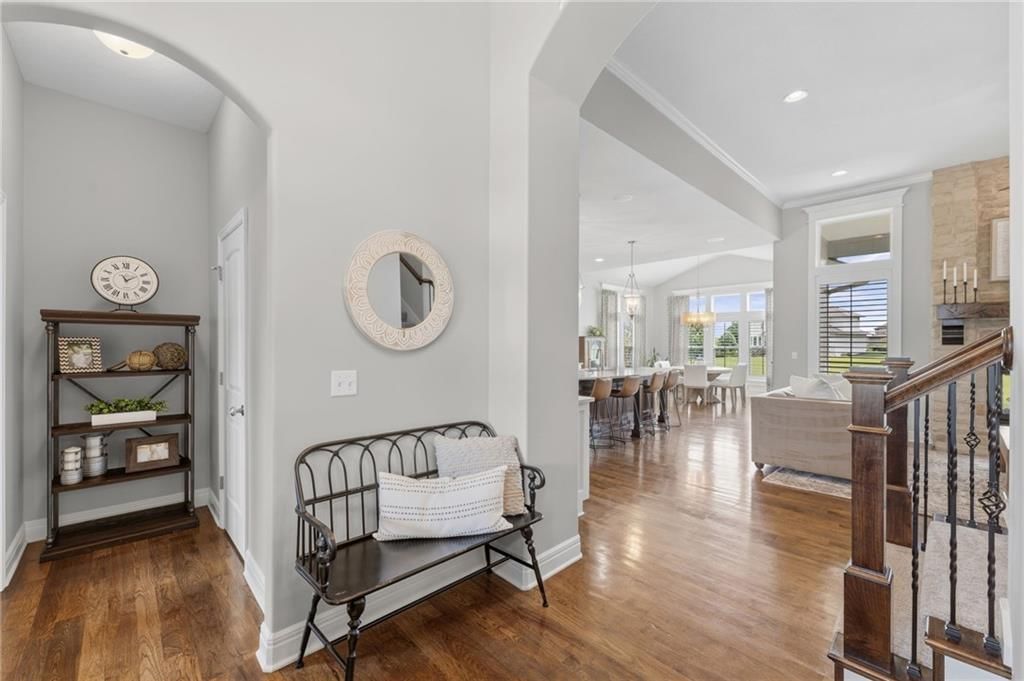 7019 Apache Drive — photo 21