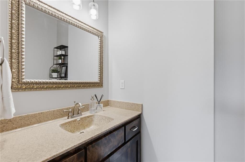 7019 Apache Drive — photo 24