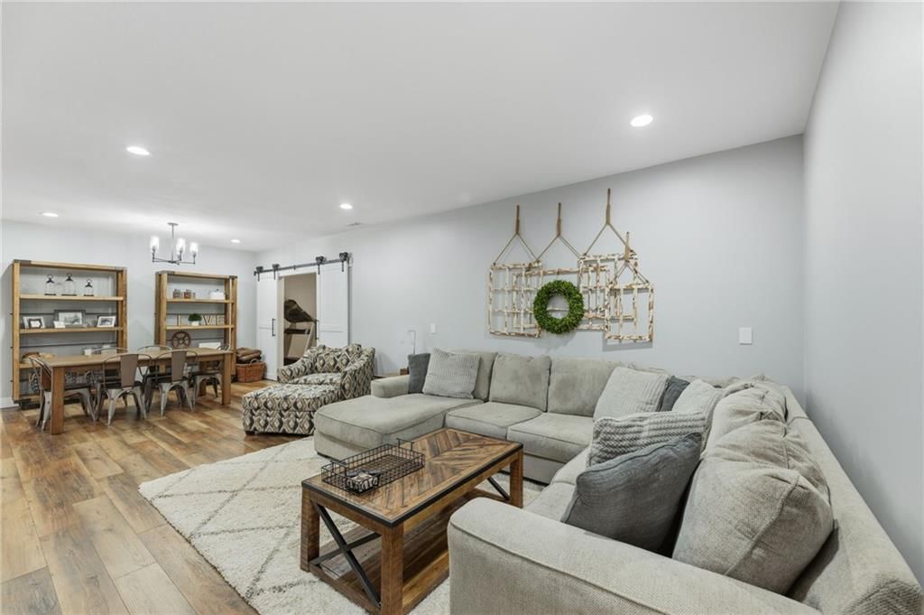 7019 Apache Drive — photo 25