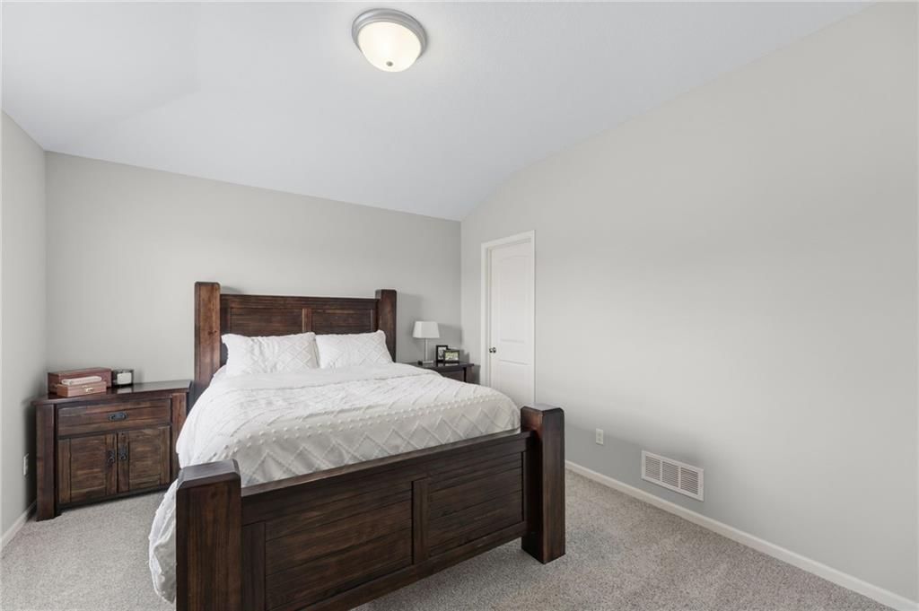 7019 Apache Drive — photo 42