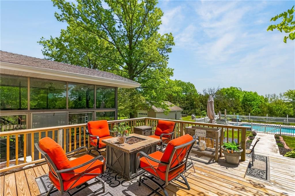 12918 Lakeland Drive — photo 8