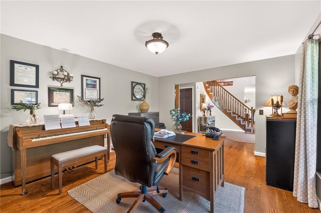 12918 Lakeland Drive — photo 17