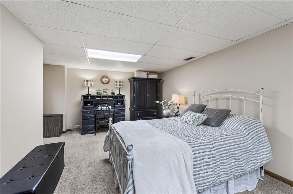 12918 Lakeland Drive — photo 58