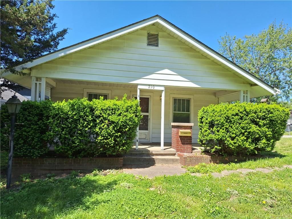 210 N Glenwood Avenue — photo 6