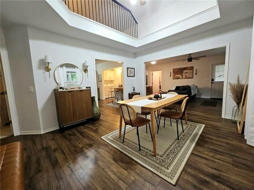 608 W 8th Street — photo 2