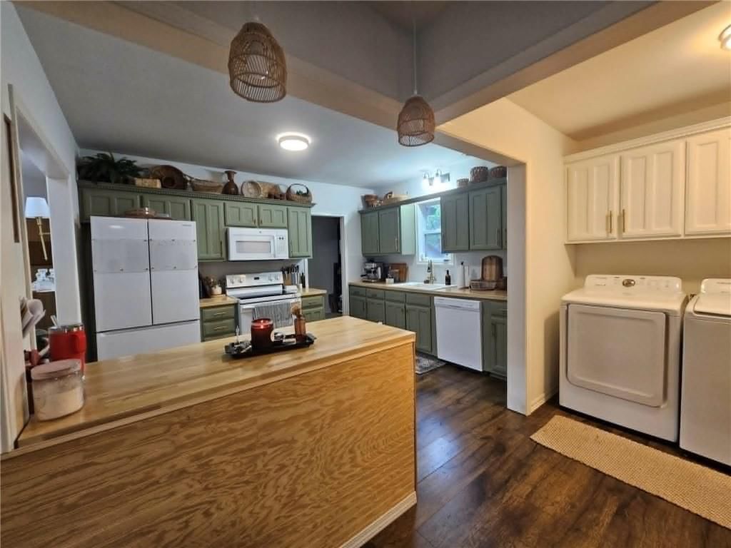 608 W 8th Street — photo 9