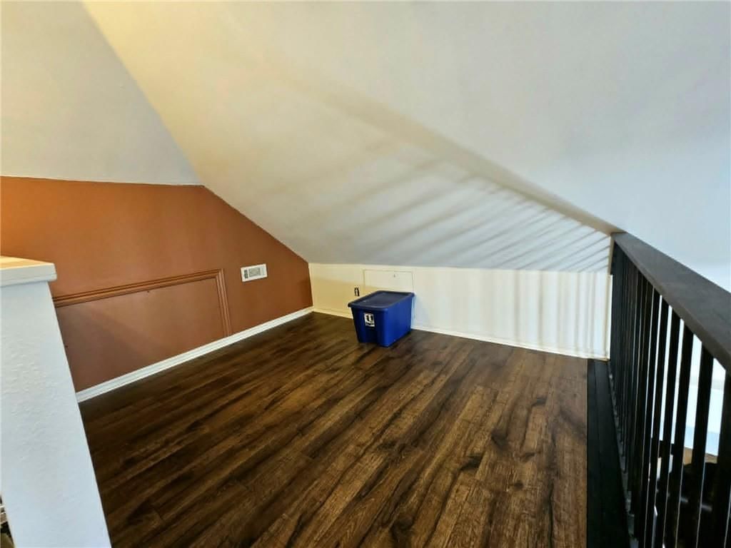 608 W 8th Street — photo 20