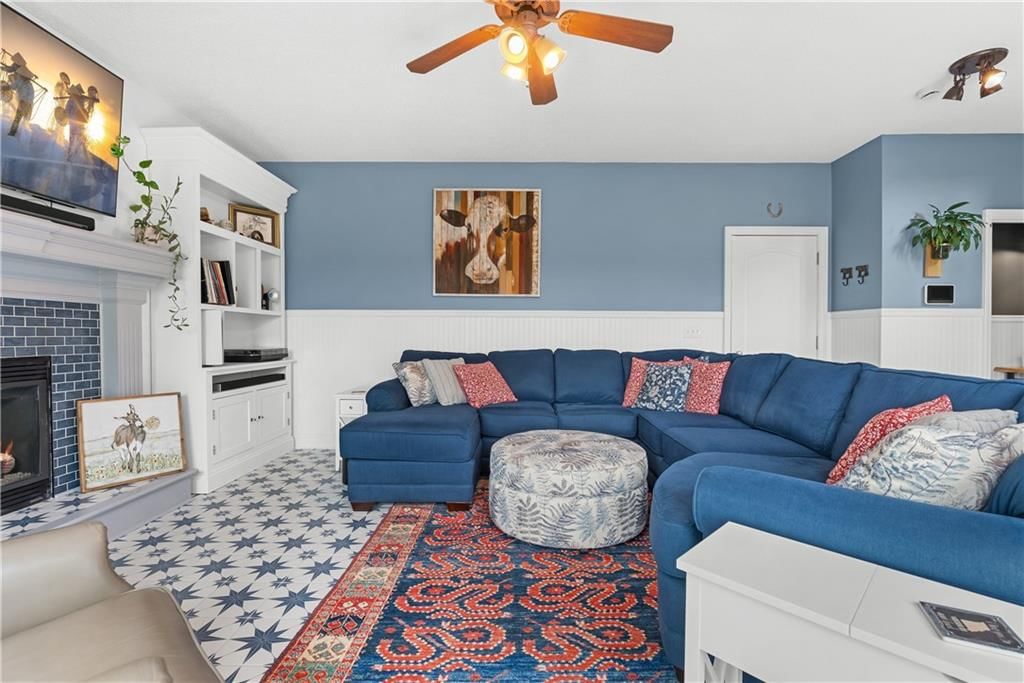 1834 White Tail Lane — photo 32