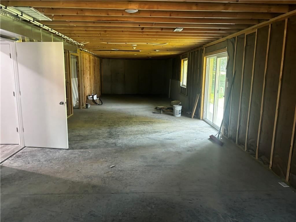 Photo 11 of 56 - 3408 BROWN Road, St Joseph, MO 64506