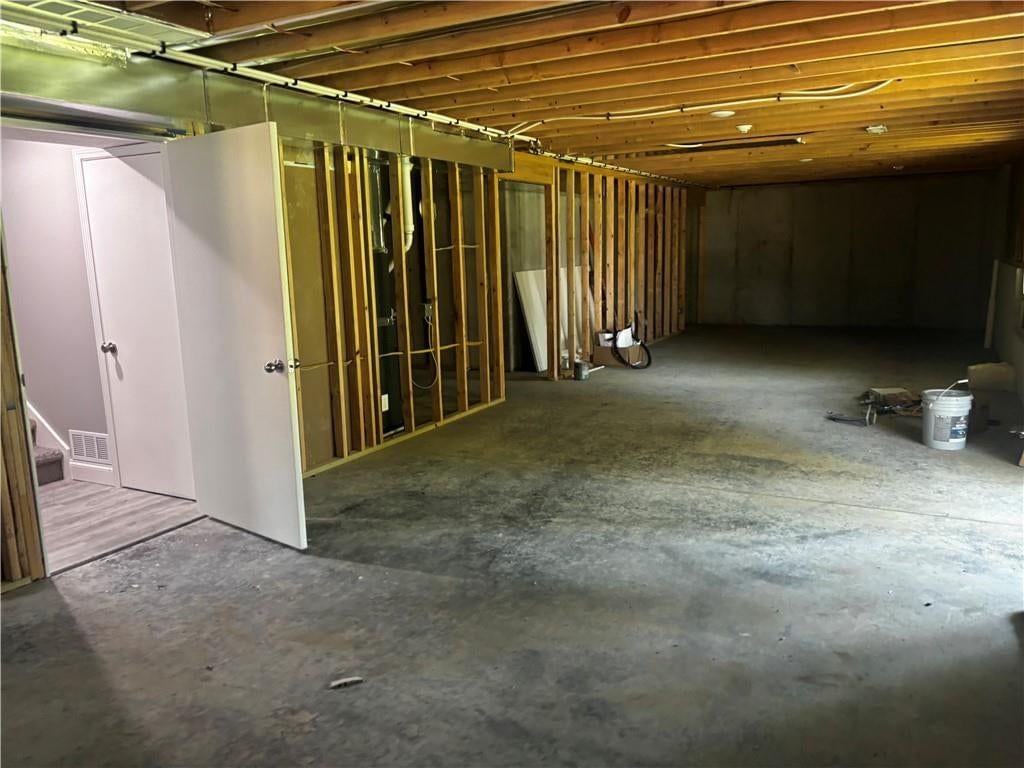 Photo 12 of 56 - 3408 BROWN Road, St Joseph, MO 64506