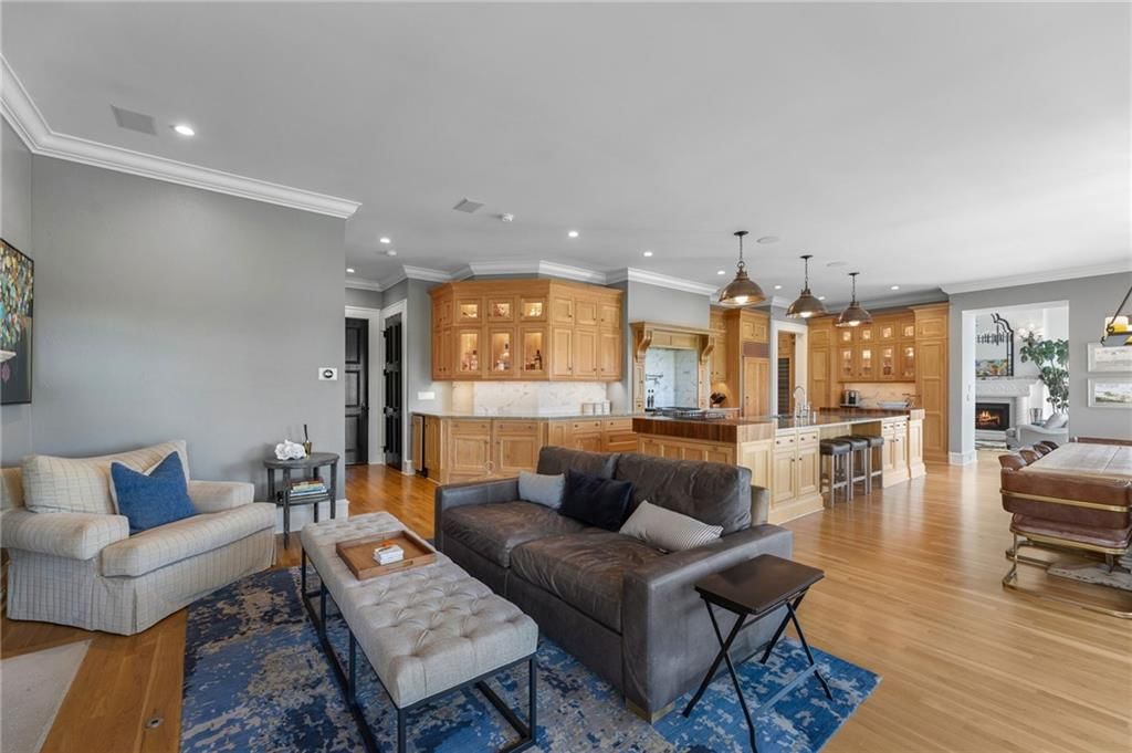 2705 W 112th Street — photo 11