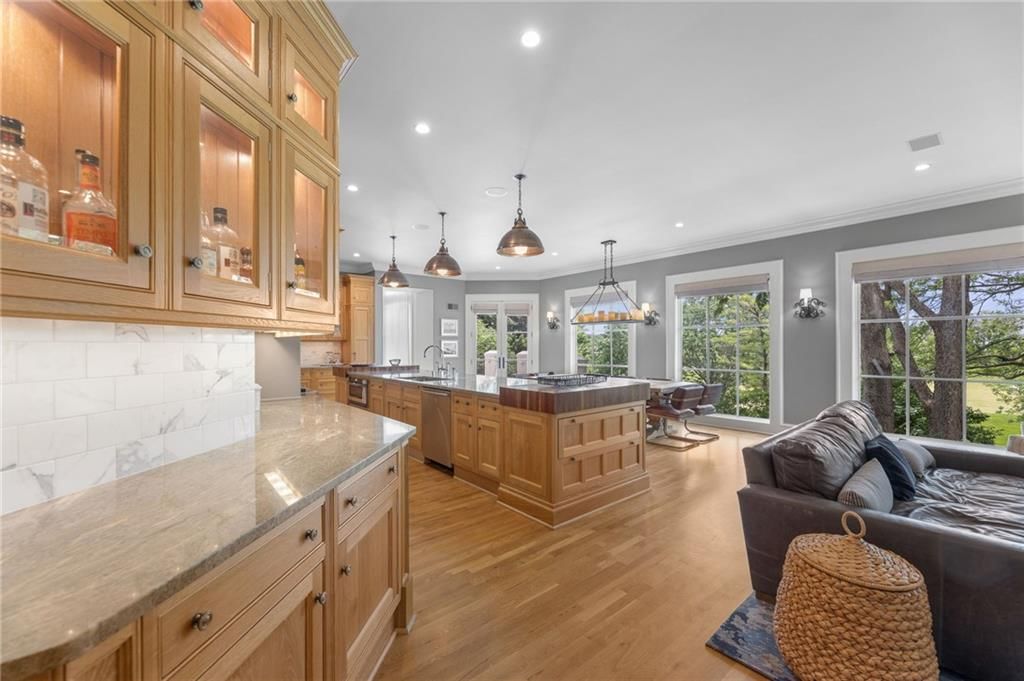 2705 W 112th Street — photo 13