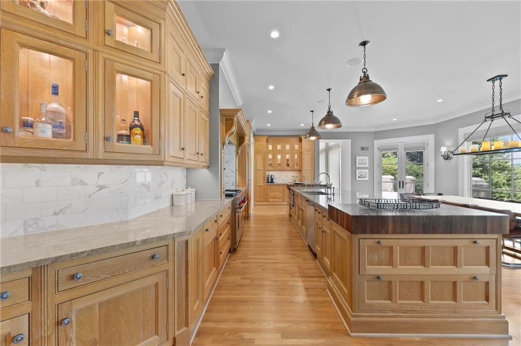 2705 W 112th Street — photo 16