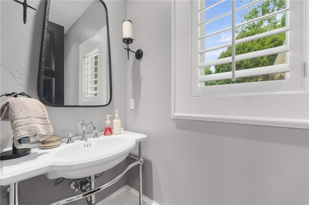 2705 W 112th Street — photo 17