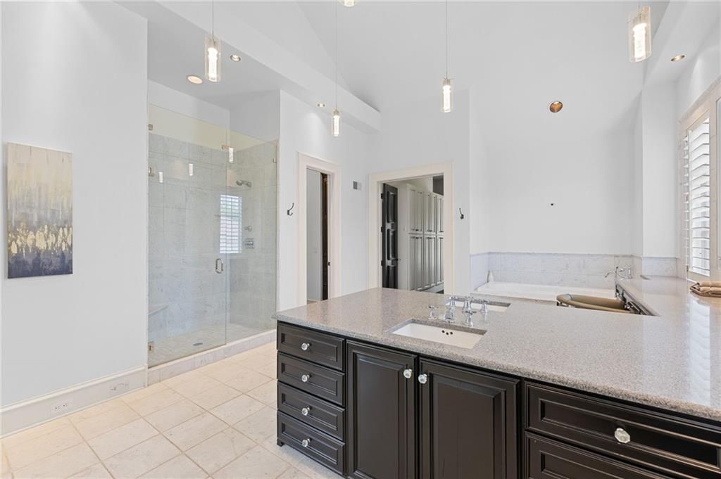 2705 W 112th Street — photo 27