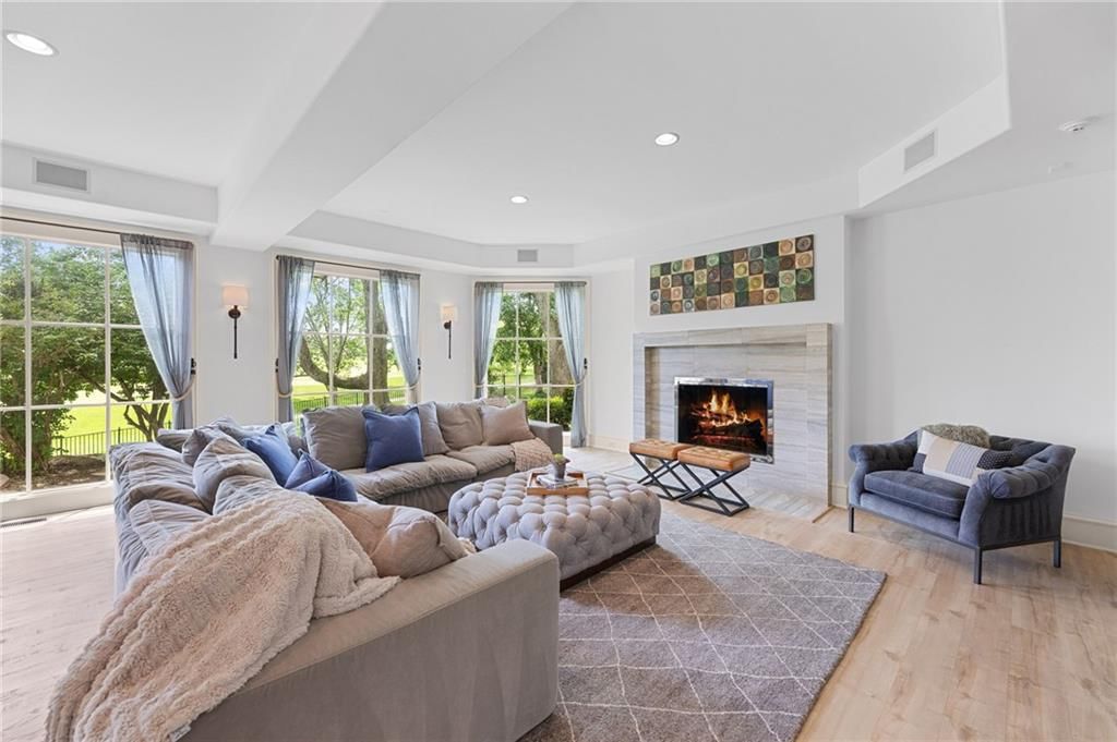 2705 W 112th Street — photo 29