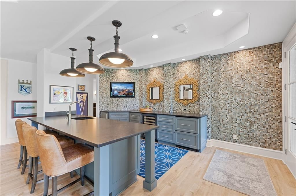2705 W 112th Street — photo 33
