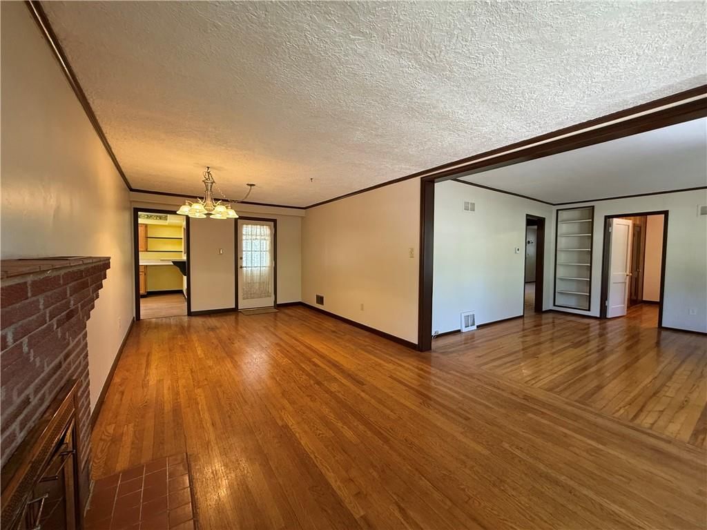 13227 Bennington Avenue — photo 9