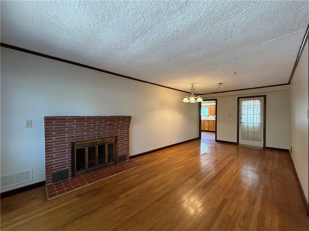 13227 Bennington Avenue — photo 10