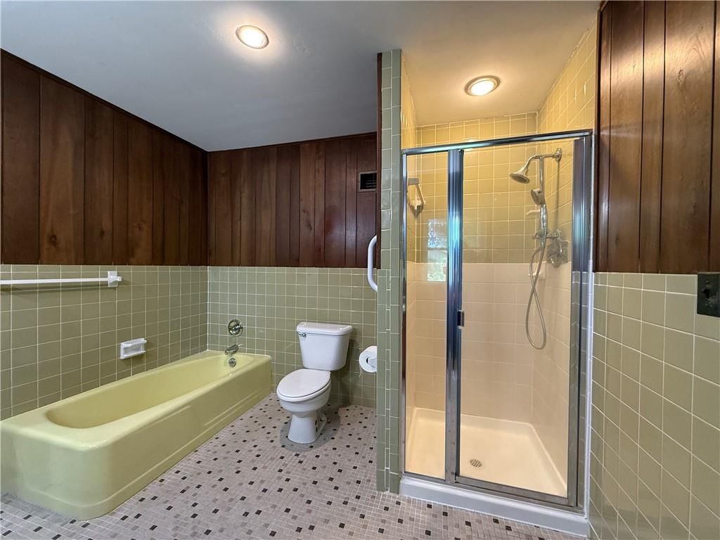 13227 Bennington Avenue — photo 28