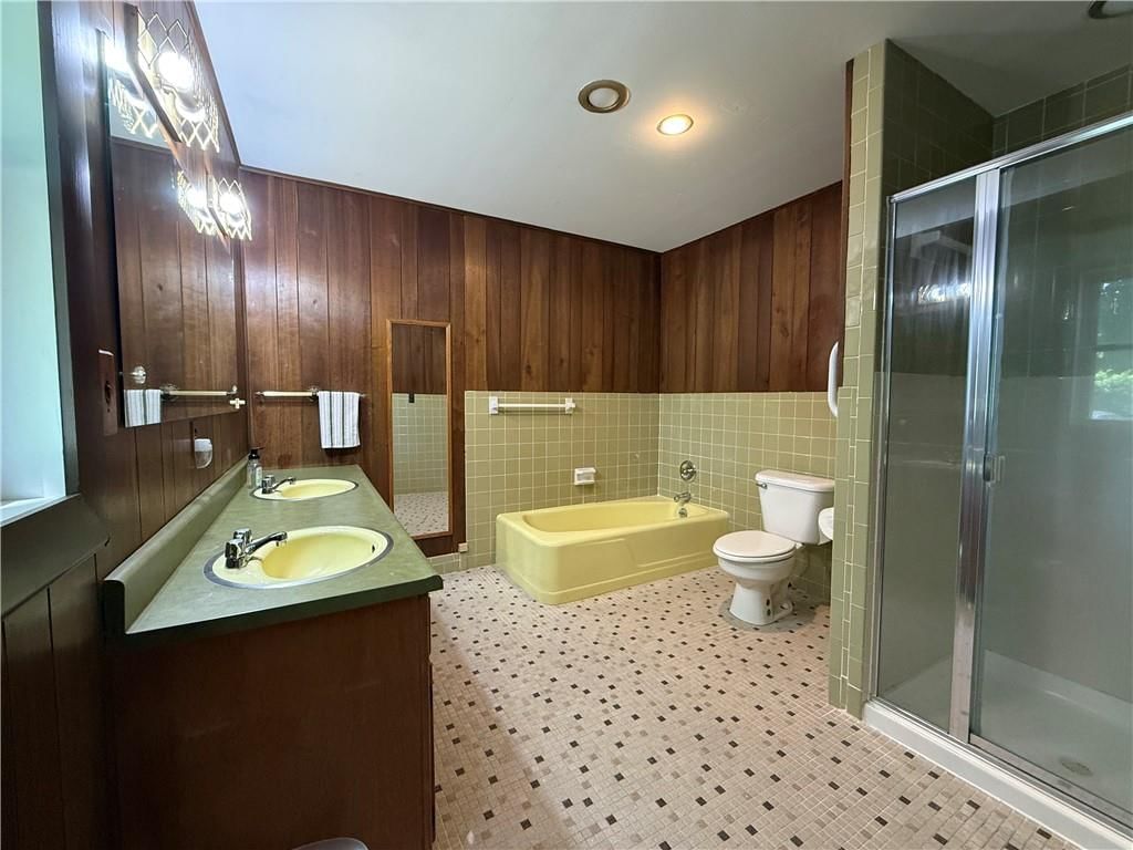 13227 Bennington Avenue — photo 29